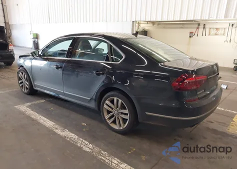 2017 Volkswagen Passat 1.8T Se из США, поврежденный, VIN 1VWGT7A38HC083871